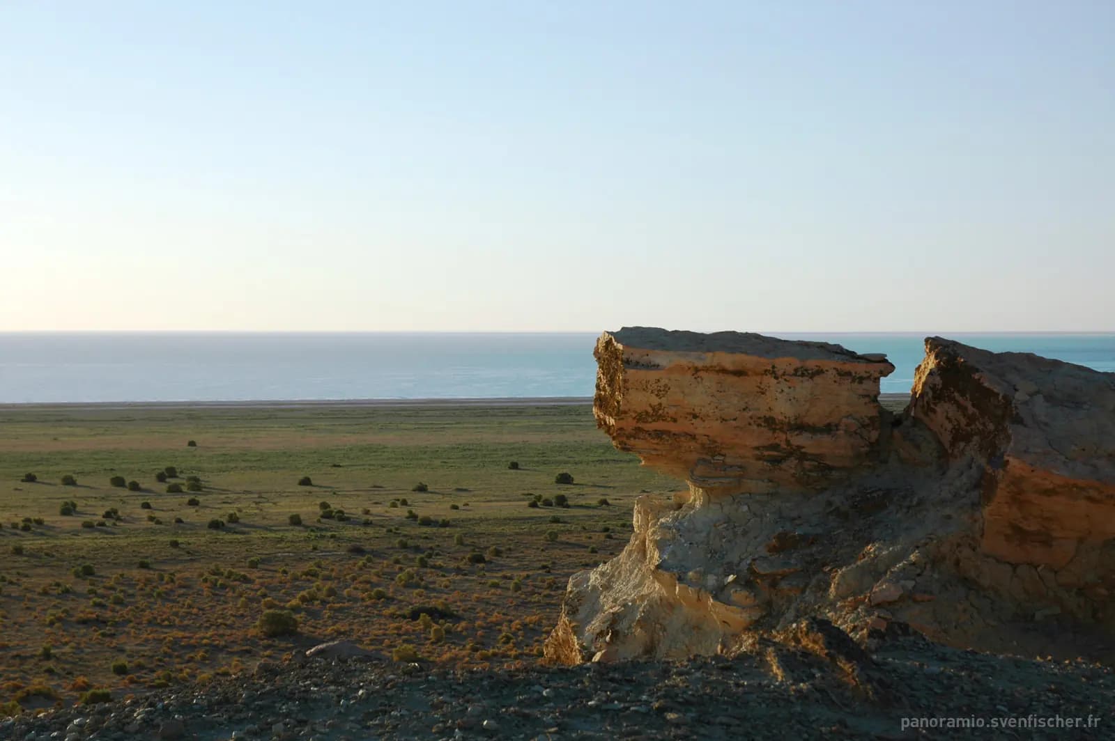 Sunrise on the Aral Sea from the top of the Ustyurt Plateau cliff - panoramio.jpg