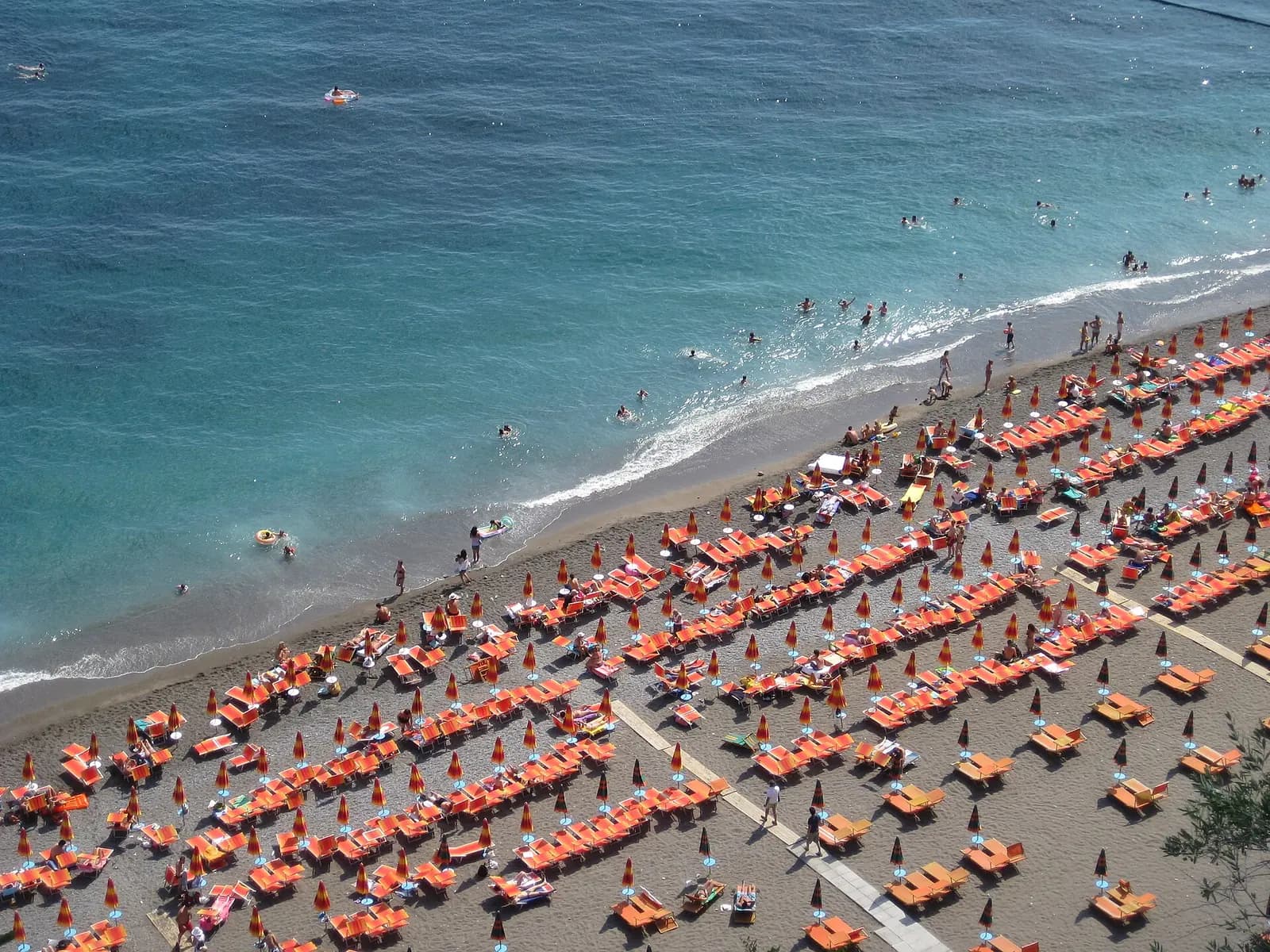 Positano, Amalfi Coast, Italy (21689385354).jpg