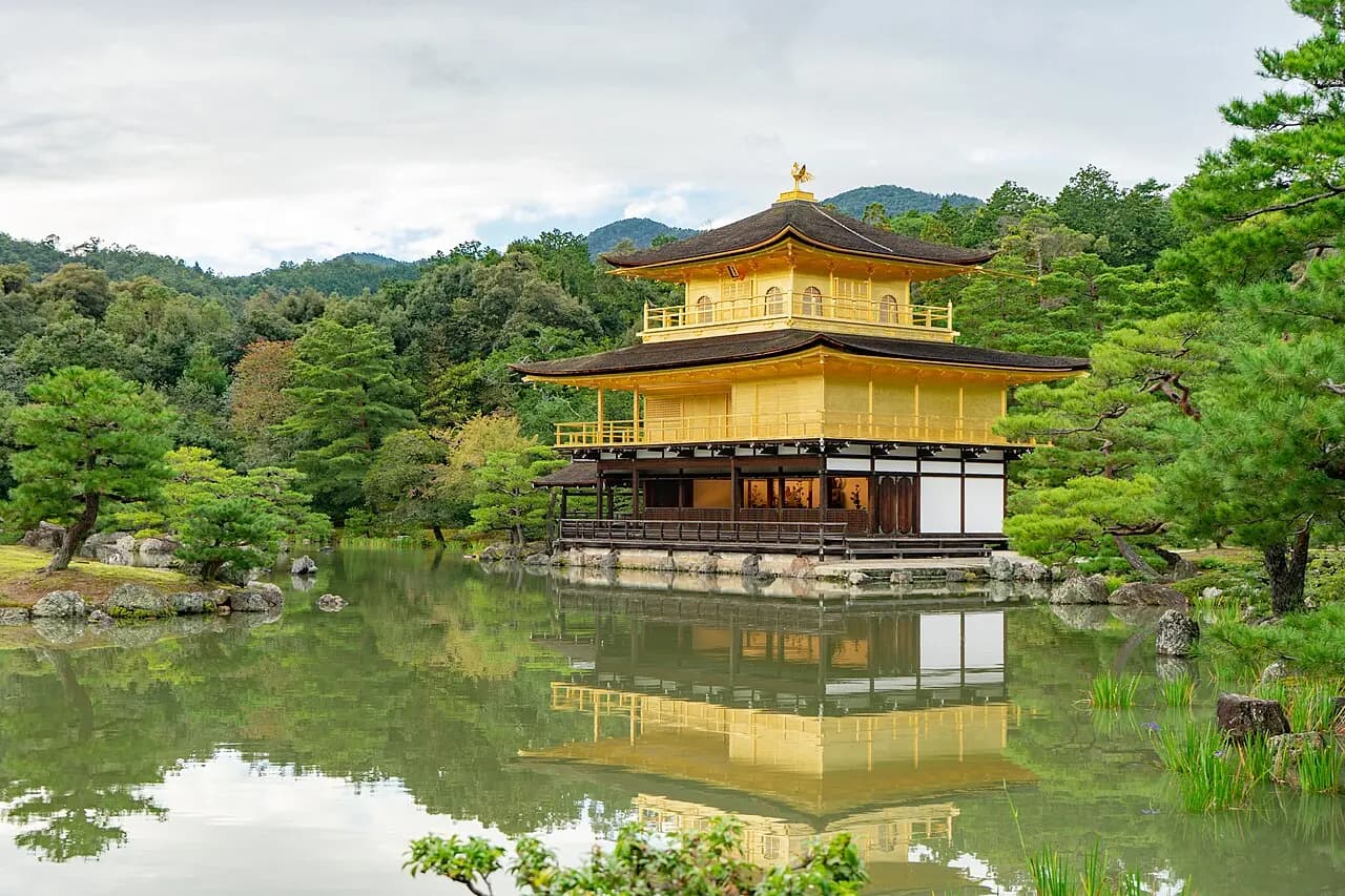 Kyoto,_Japan_(49667780482).jpg
