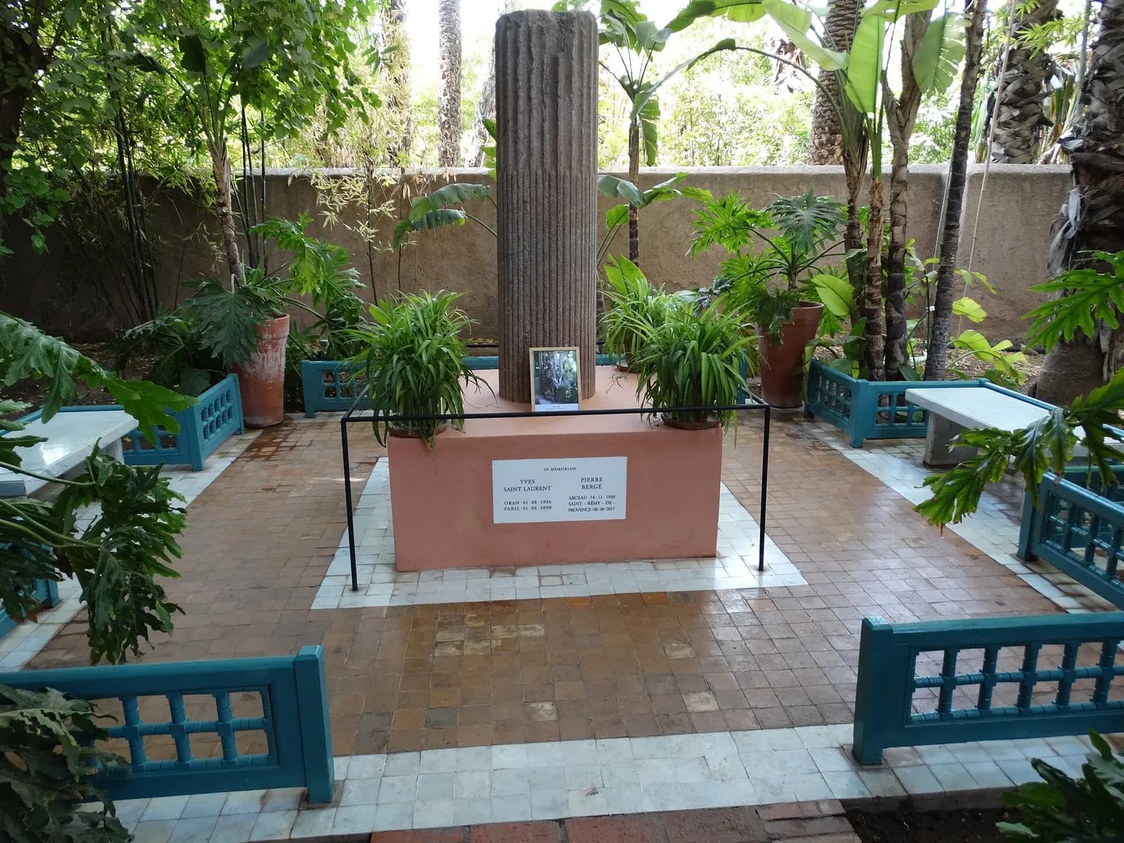 Majorelle Garden marrakech.jpg