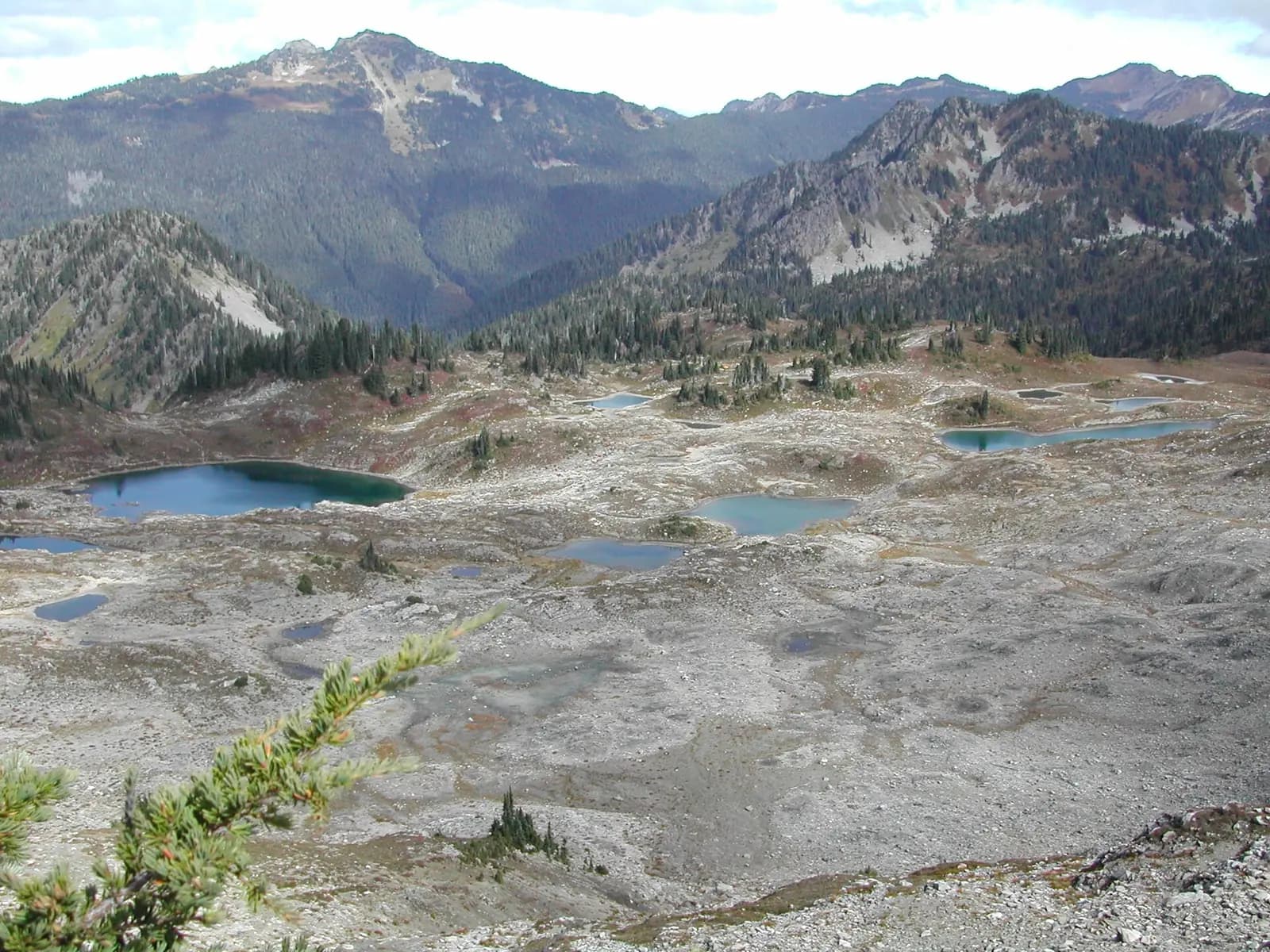 Photograph - Seven Lakes Basin - 20050918.jpg